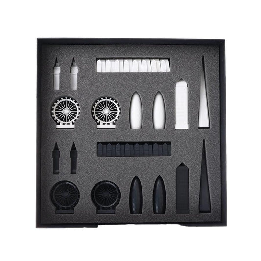 SKYLINE_CHESS Skyline Chess London Acrylic (Wooden BD) - LOG-ON