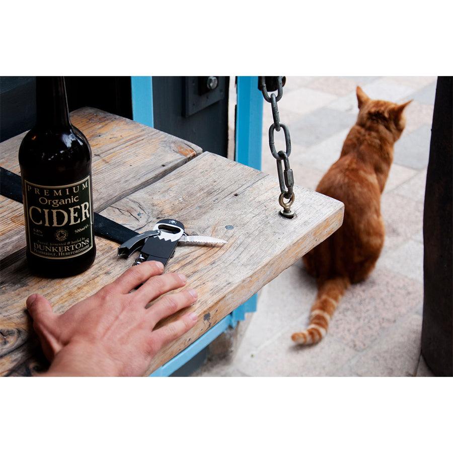 SUCKUK Pirate Bottle Opener - LOG-ON