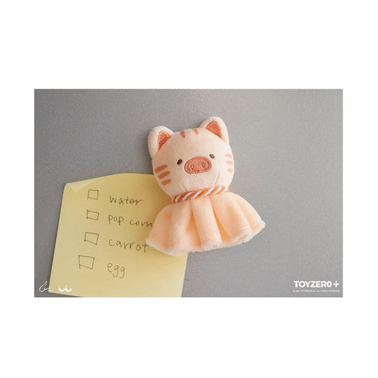 TOYZEROPLUS LuLu Find Your Way Kitty Plush Magnet - LOG-ON