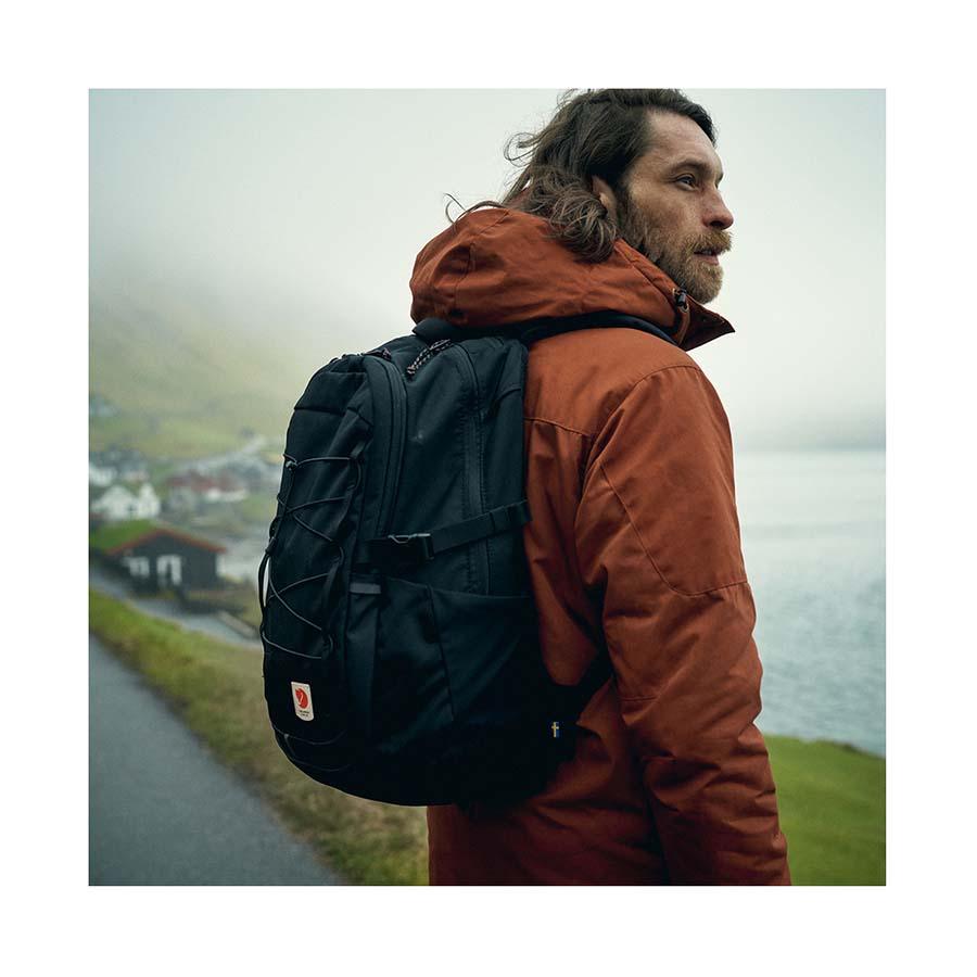 FJALLRAVEN FW22 Skule 28 Backpack - Navy - LOG-ON