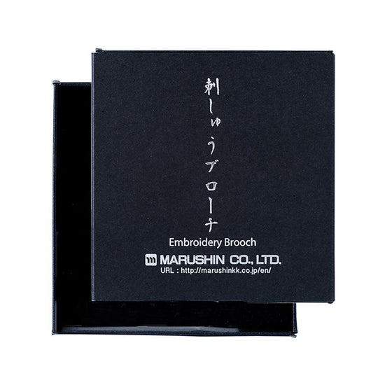 MARUSHIN Hokusai Red Fuji Embroidery Brooch (20g) - LOG-ON