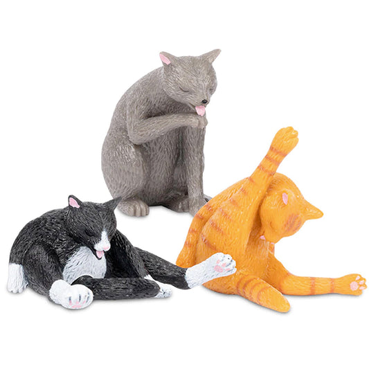 ARCHIEMCPHEE Cleaning Kitties