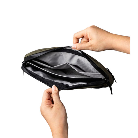 ALPAKA Flight Sling 2L V2 輕量旅行側肩包 - 綠色