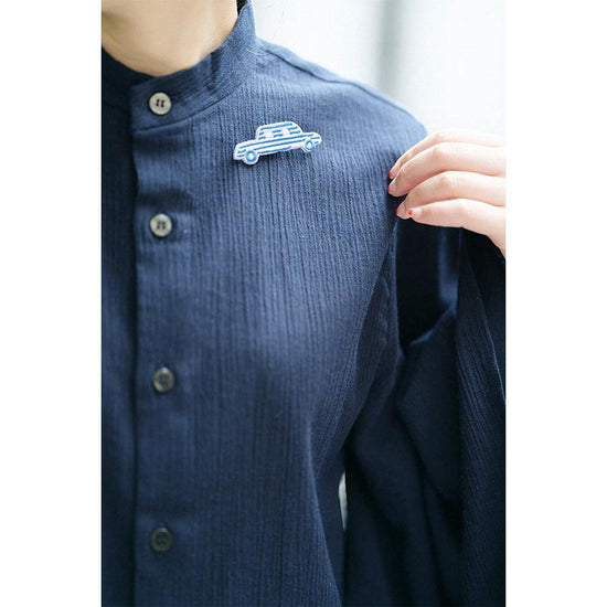 SOUSOU Embroidery Brooh Car Blue - LOG-ON